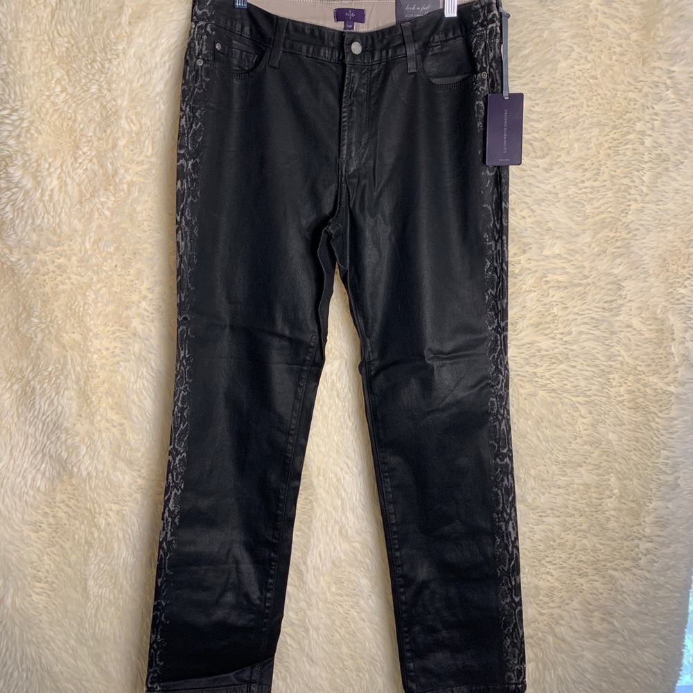 NYDJ new with tags patent jeans